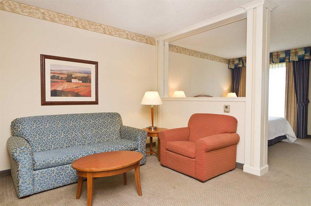 Hilton Garden Inn Wooster Eksteriør billede