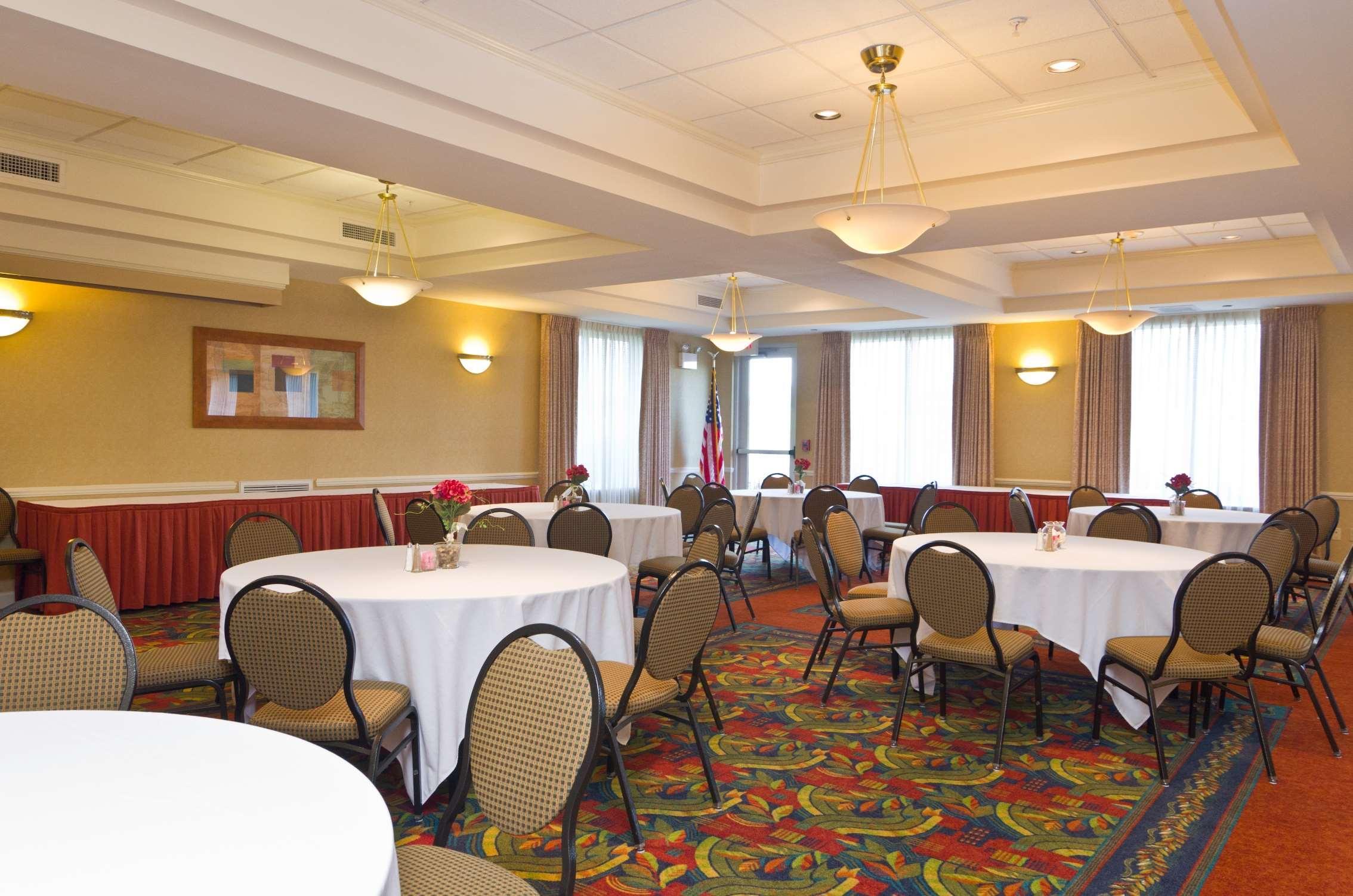 Hilton Garden Inn Wooster Eksteriør billede