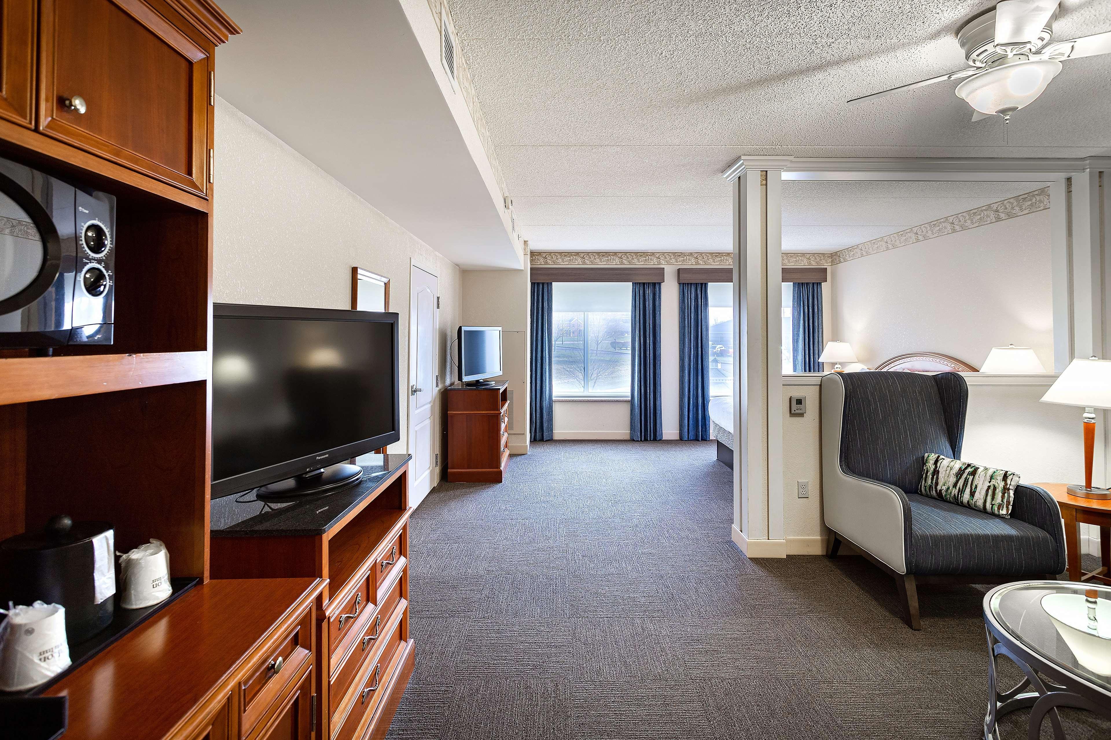 Hilton Garden Inn Wooster Eksteriør billede