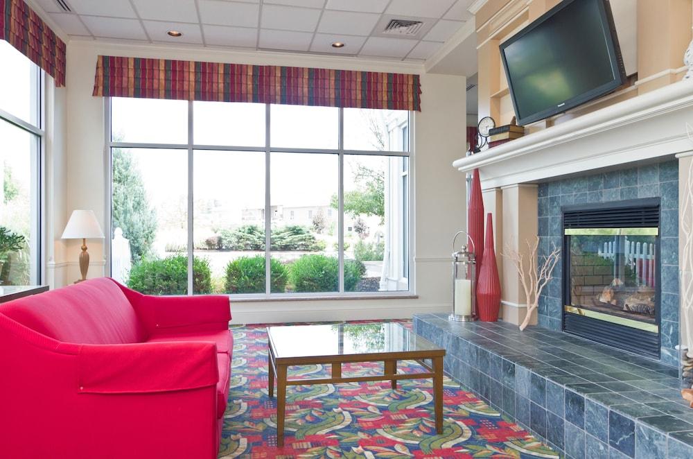 Hilton Garden Inn Wooster Eksteriør billede