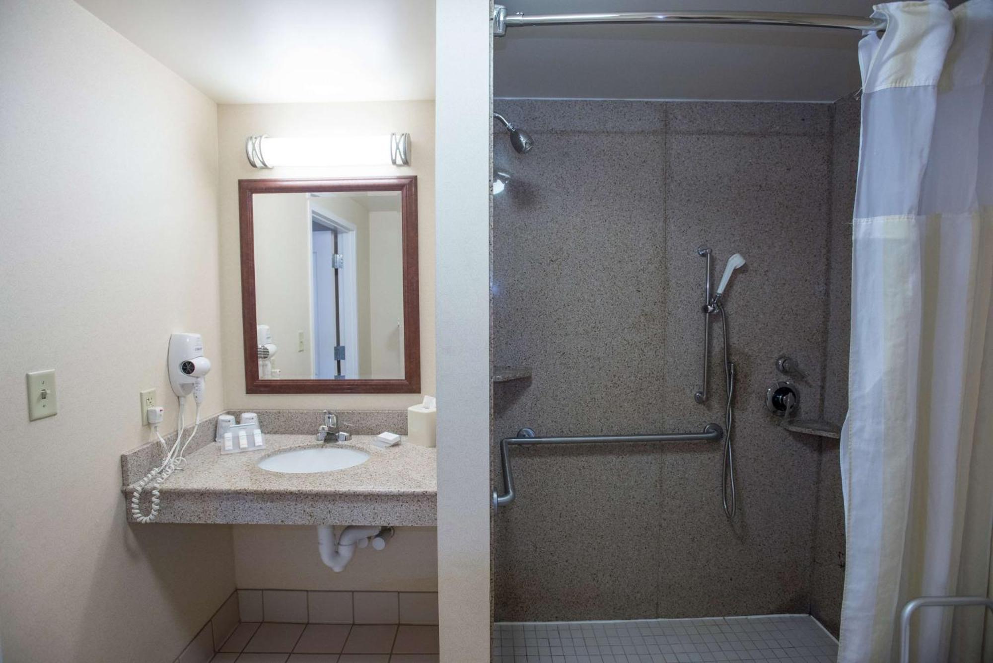 Hilton Garden Inn Wooster Eksteriør billede