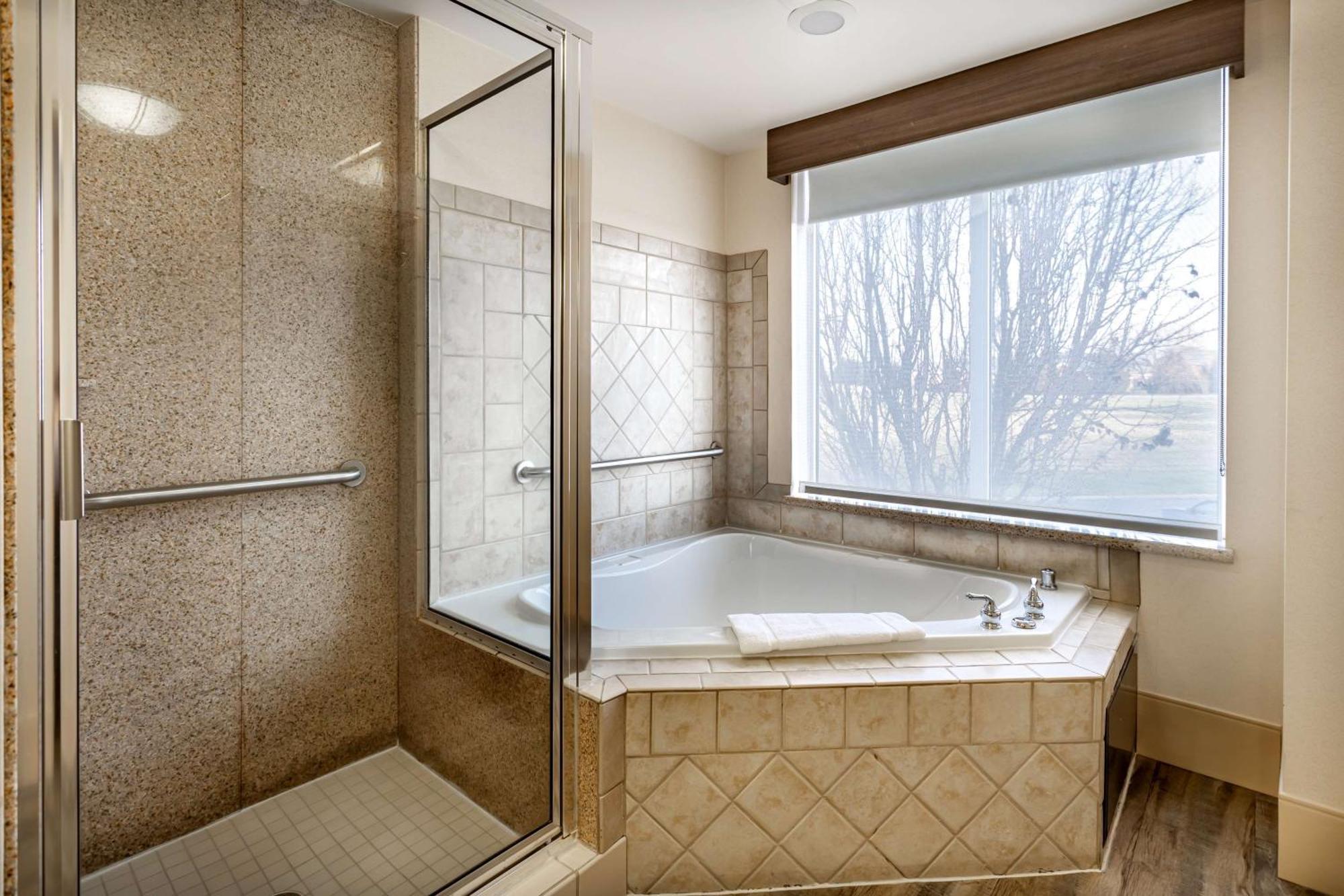 Hilton Garden Inn Wooster Eksteriør billede